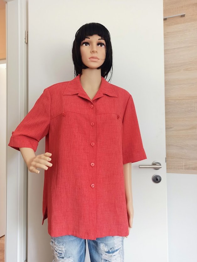 Sehr schöne Bluse in rot