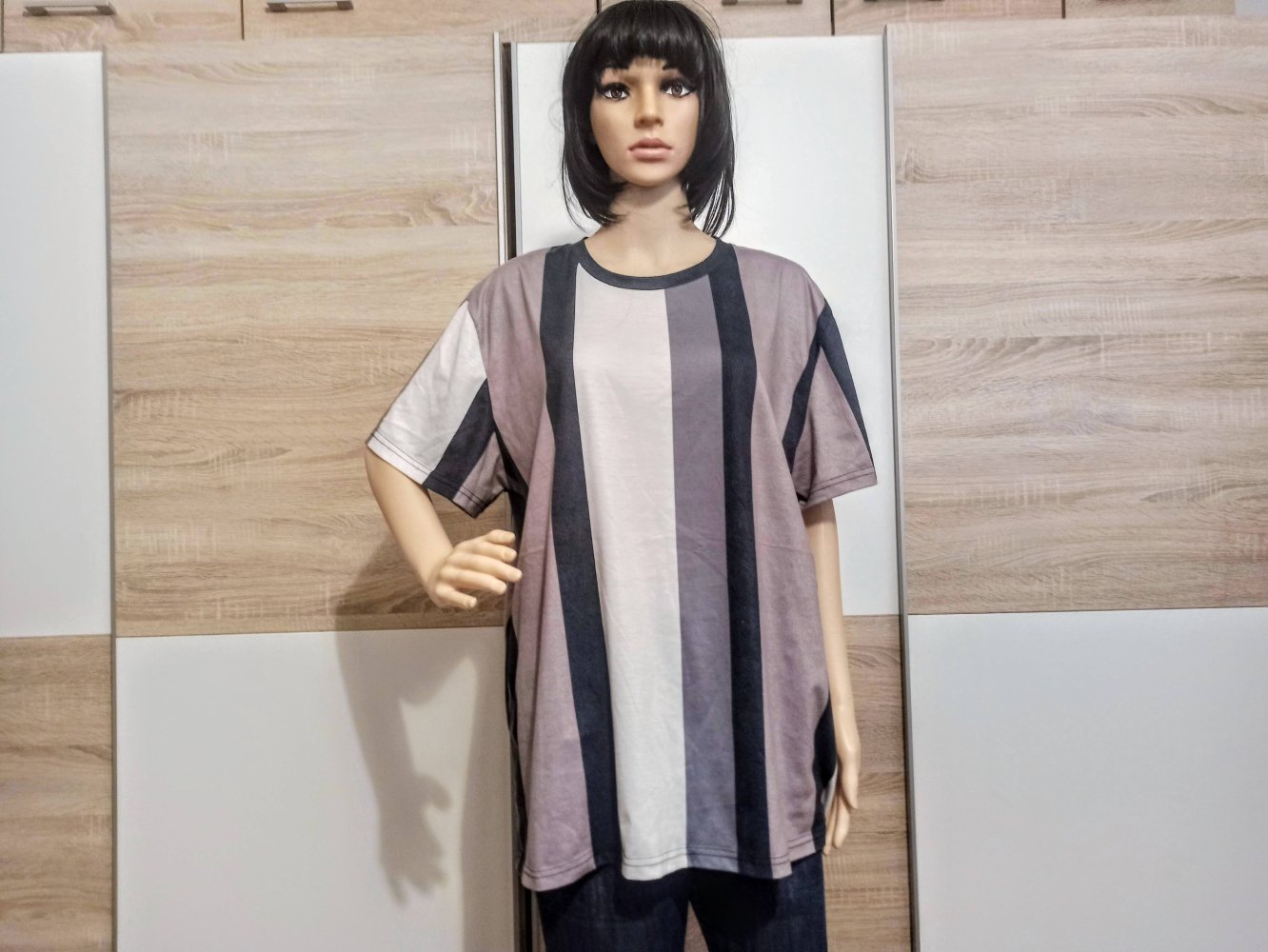 Schönes gestreiftes T-Shirt von Schein in weiß/marienblau/beige/grau