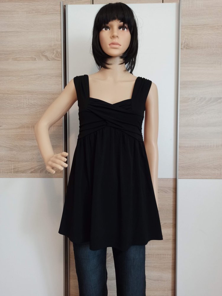 Sehr schöner Top in schwarz von Clockhause