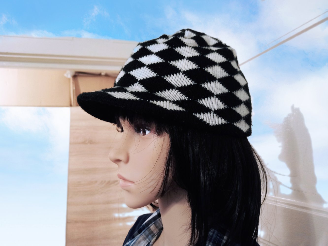 Schöner Mütze schwarz-weiß 