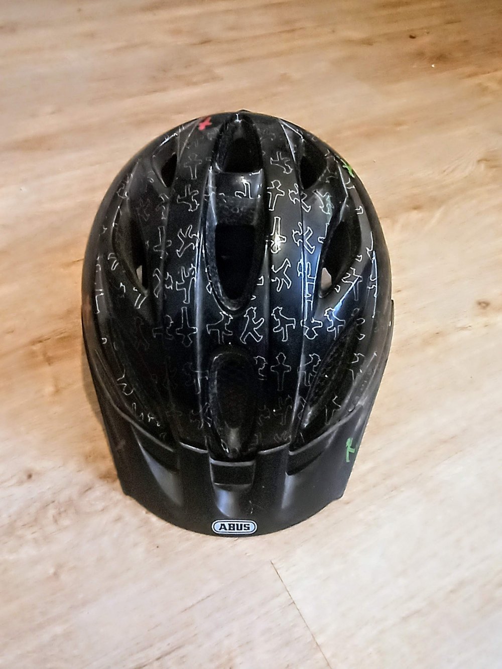 Fahrradhelm von Abus in schwarz