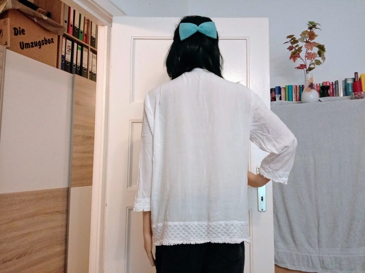 Schöne Bluse in weiß von Manguun 