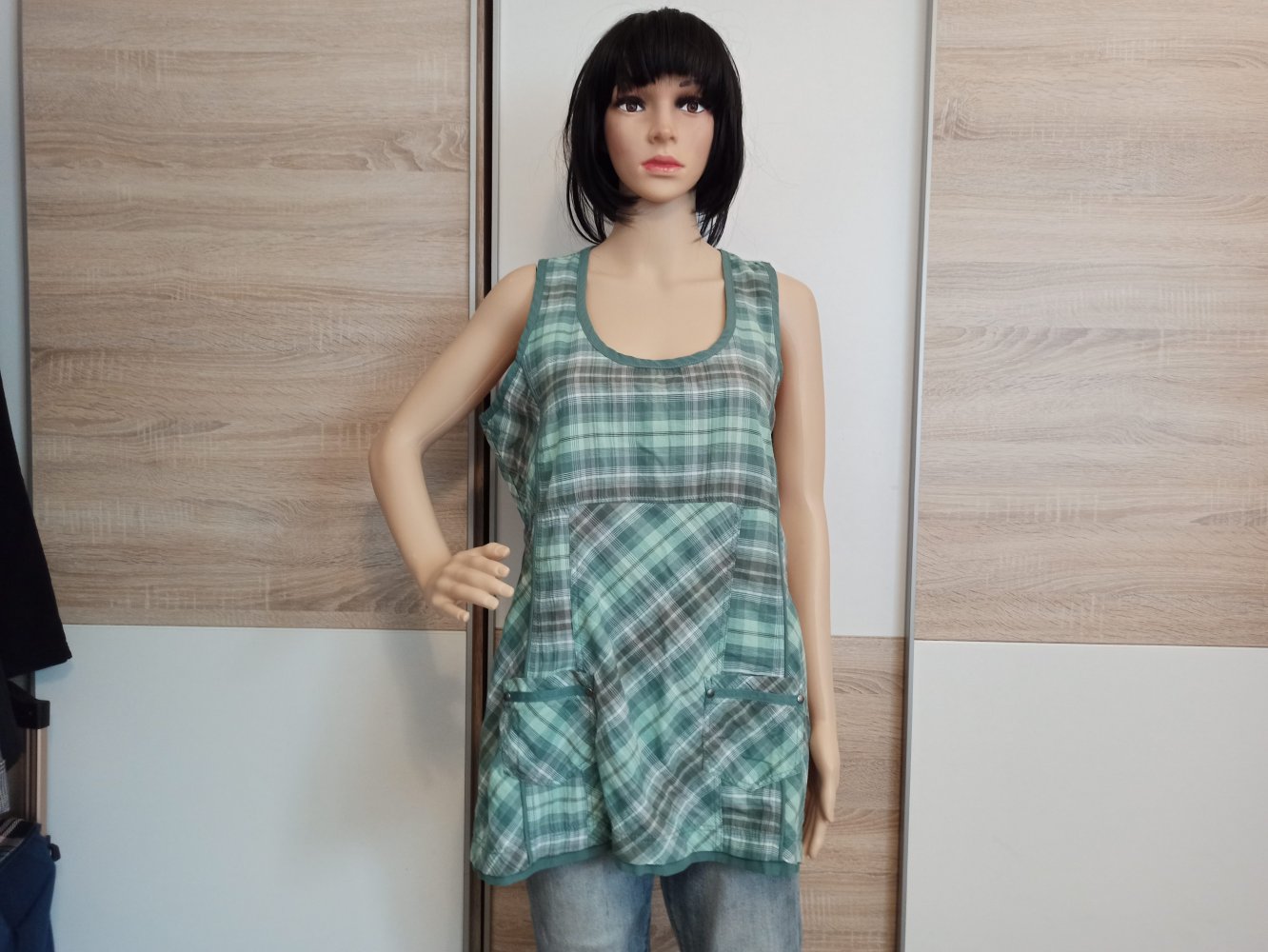 Sehr schöner karierte Top in grün von Cecil