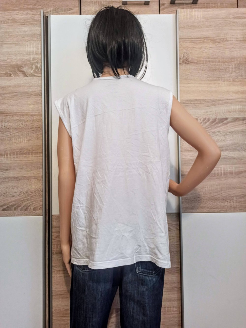 Schönes T-Shirt in weiß von Identic