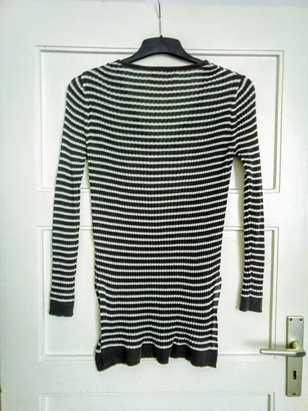 Sehr schöner gestreifter Pulli von Mango