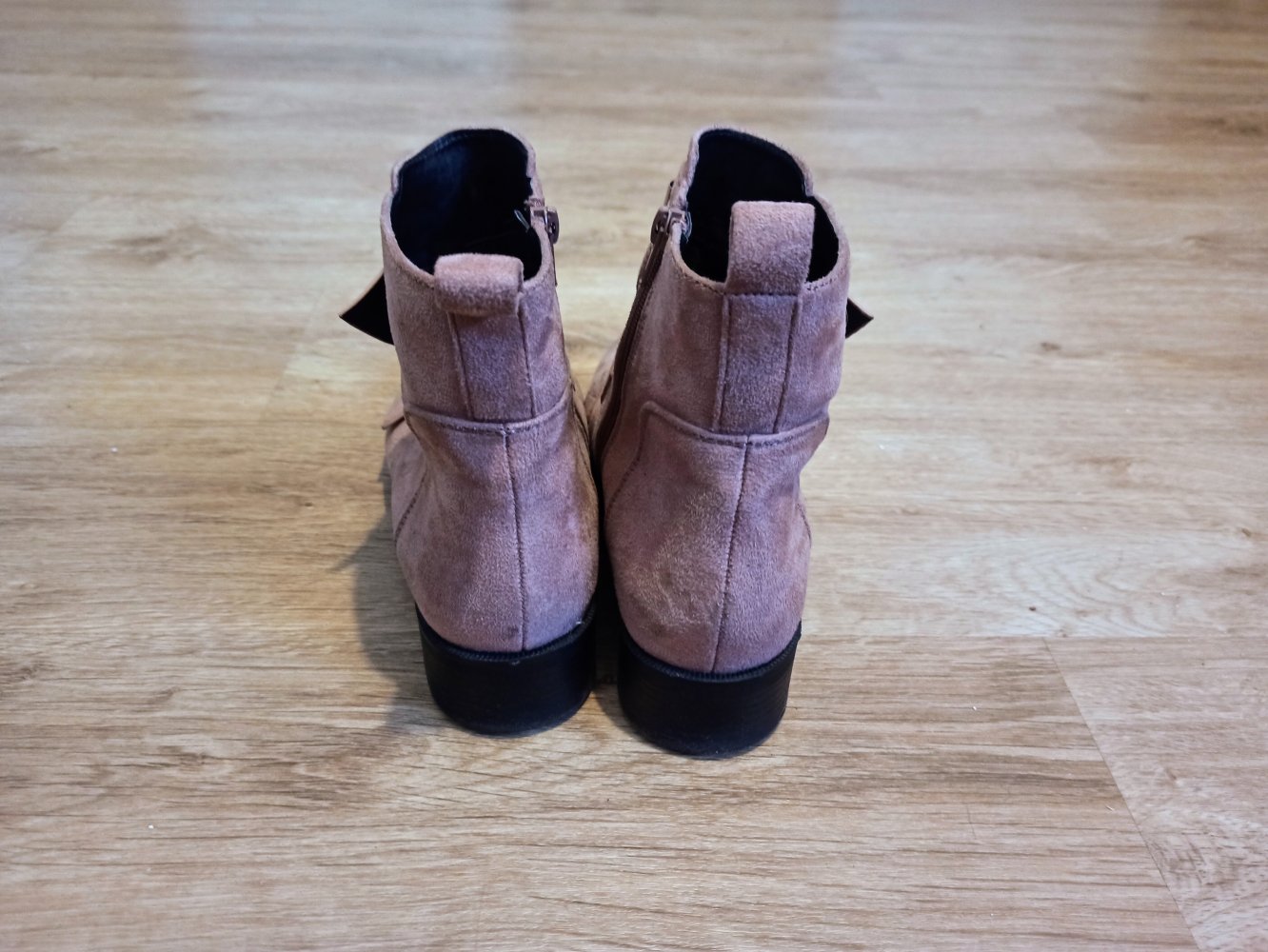 Tolle Stiefeletten in Rosa von Only