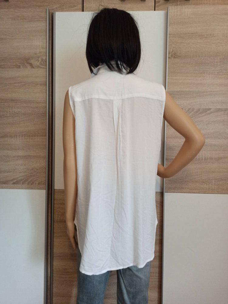 Schöne Bluse in weiß von Amisu