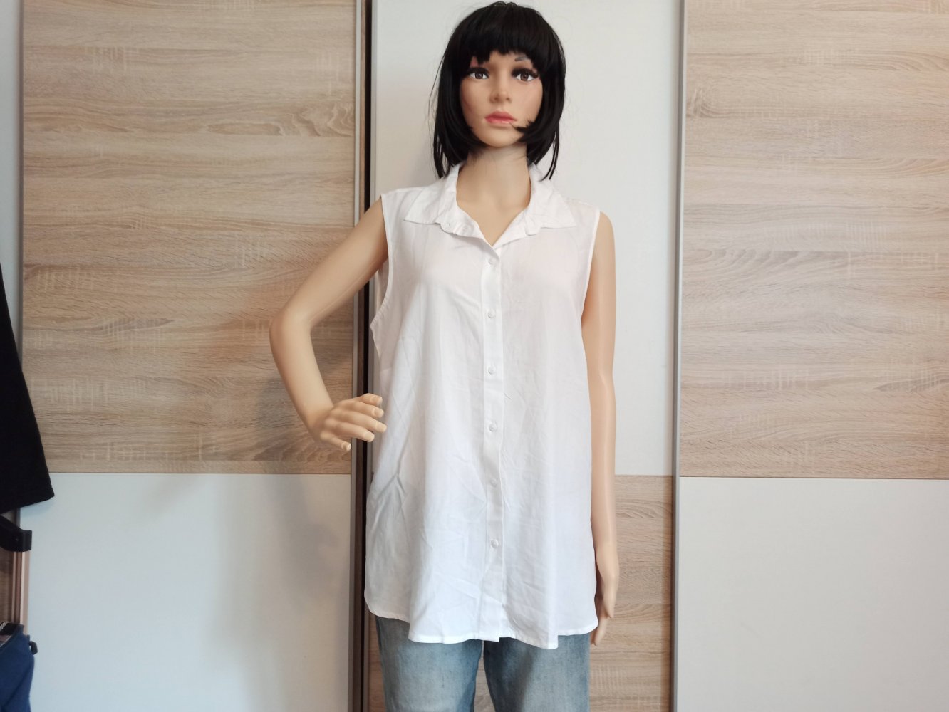 Schöne Bluse in weiß von Amisu