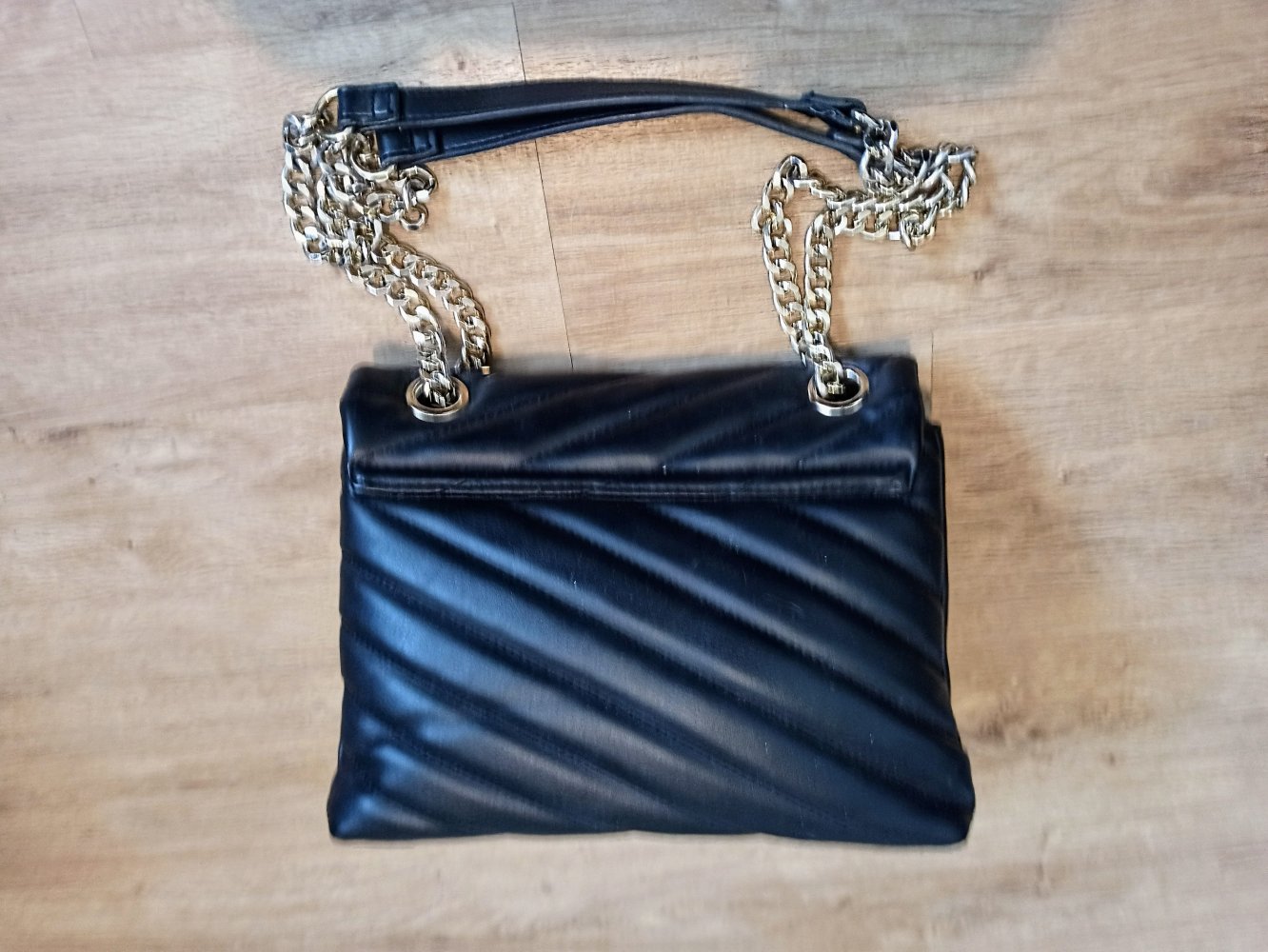 Schöne Hand-Tasche in schwarz von Primark