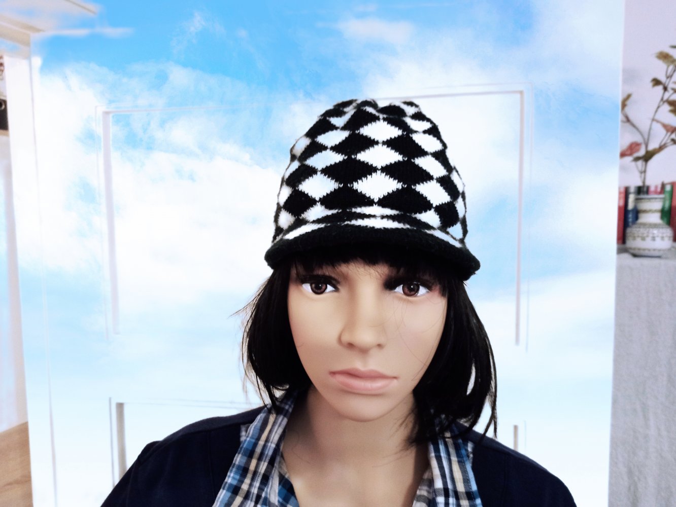 Schöner Mütze schwarz-weiß 