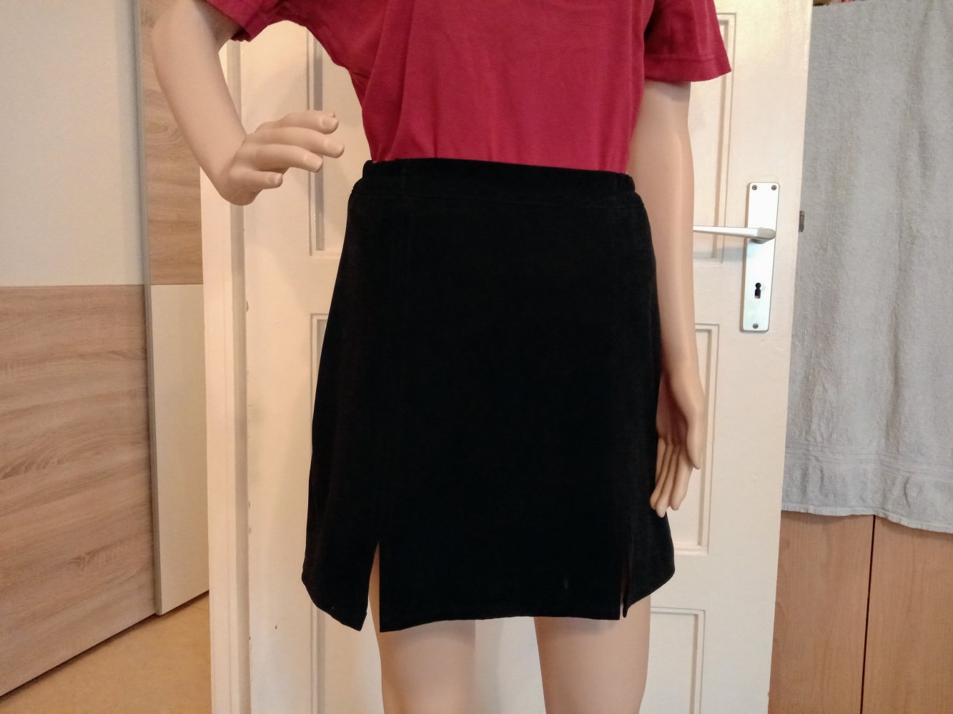 Sehr schönen Rock in schwarz 