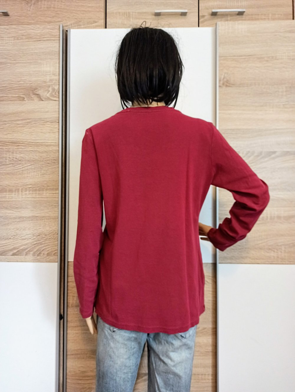 Schöner Langarm-Shirt in burgunderrot von Uniqlo