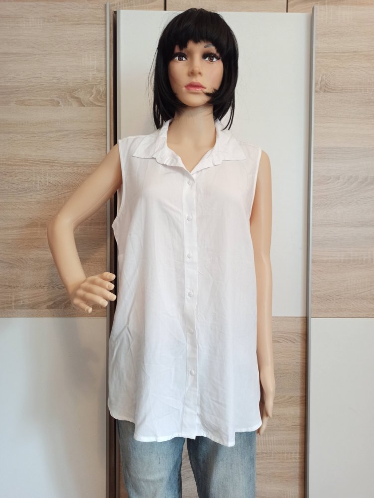 Schöne Bluse in weiß von Amisu