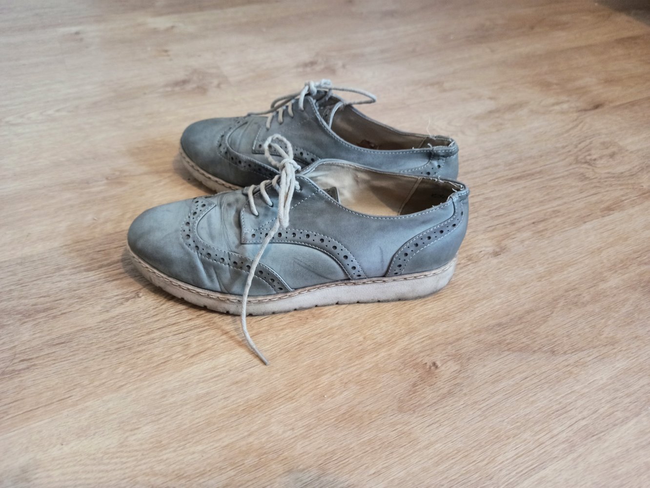 Tolle Leder-Schuhe von Graceland in grau