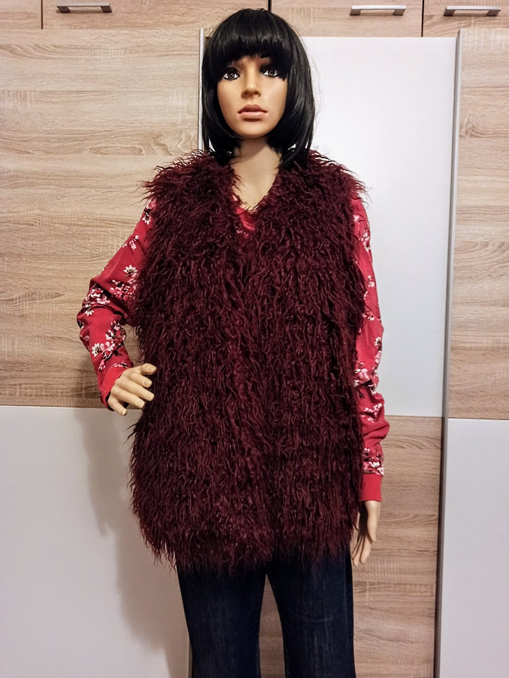 Schöne Weste in burgunderrot von Yessica