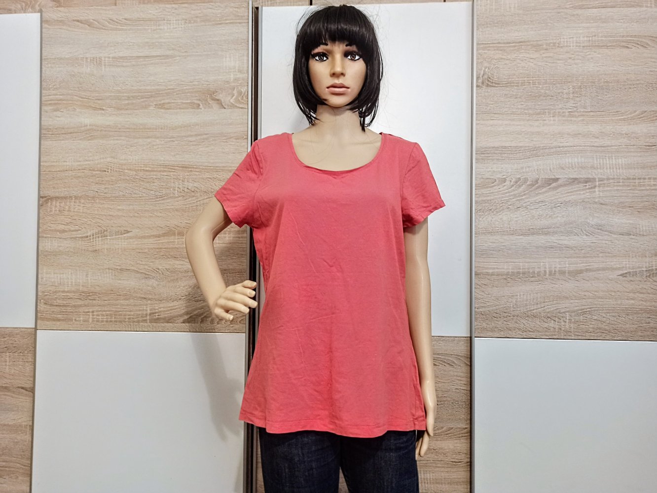 Schönes T-Shirt in korallenrot von C&A