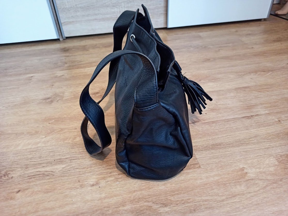 Schöne Tasche in schwarz von Mark Adam