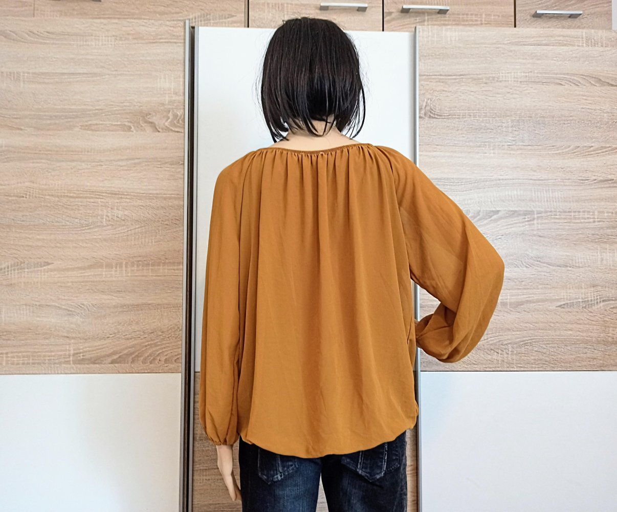 Schöne Bluse in Farbe Senf von colloseum