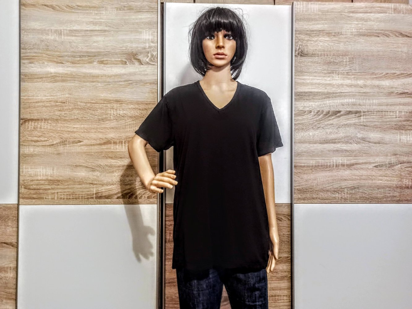 Schönes T-Shirt in schwarz von Uni Qlo