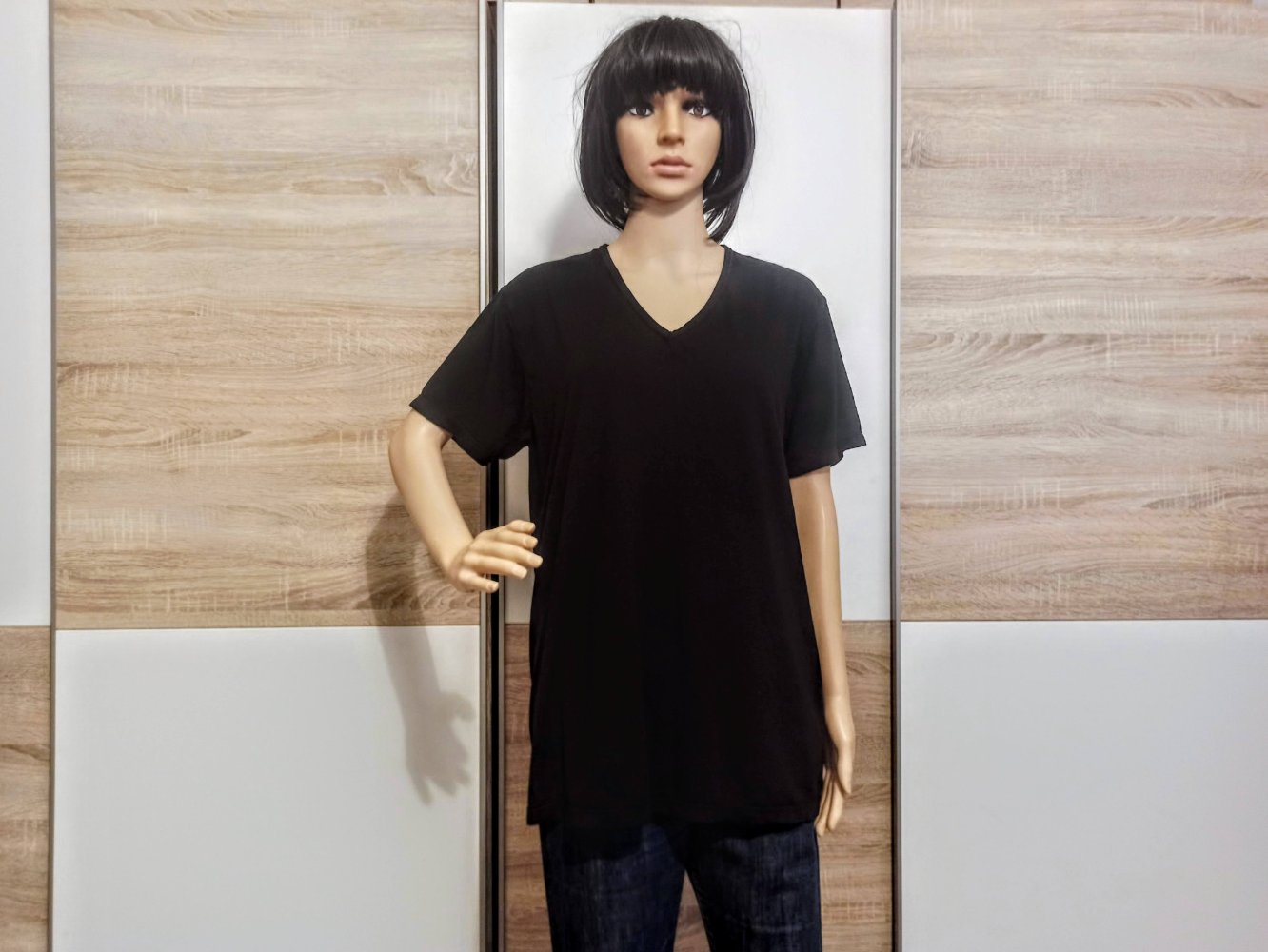 Schönes T-Shirt in schwarz von Uni Qlo