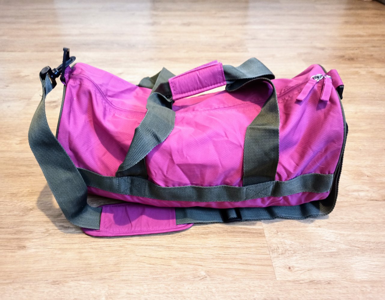 Schöne Sport-Tasche in pink