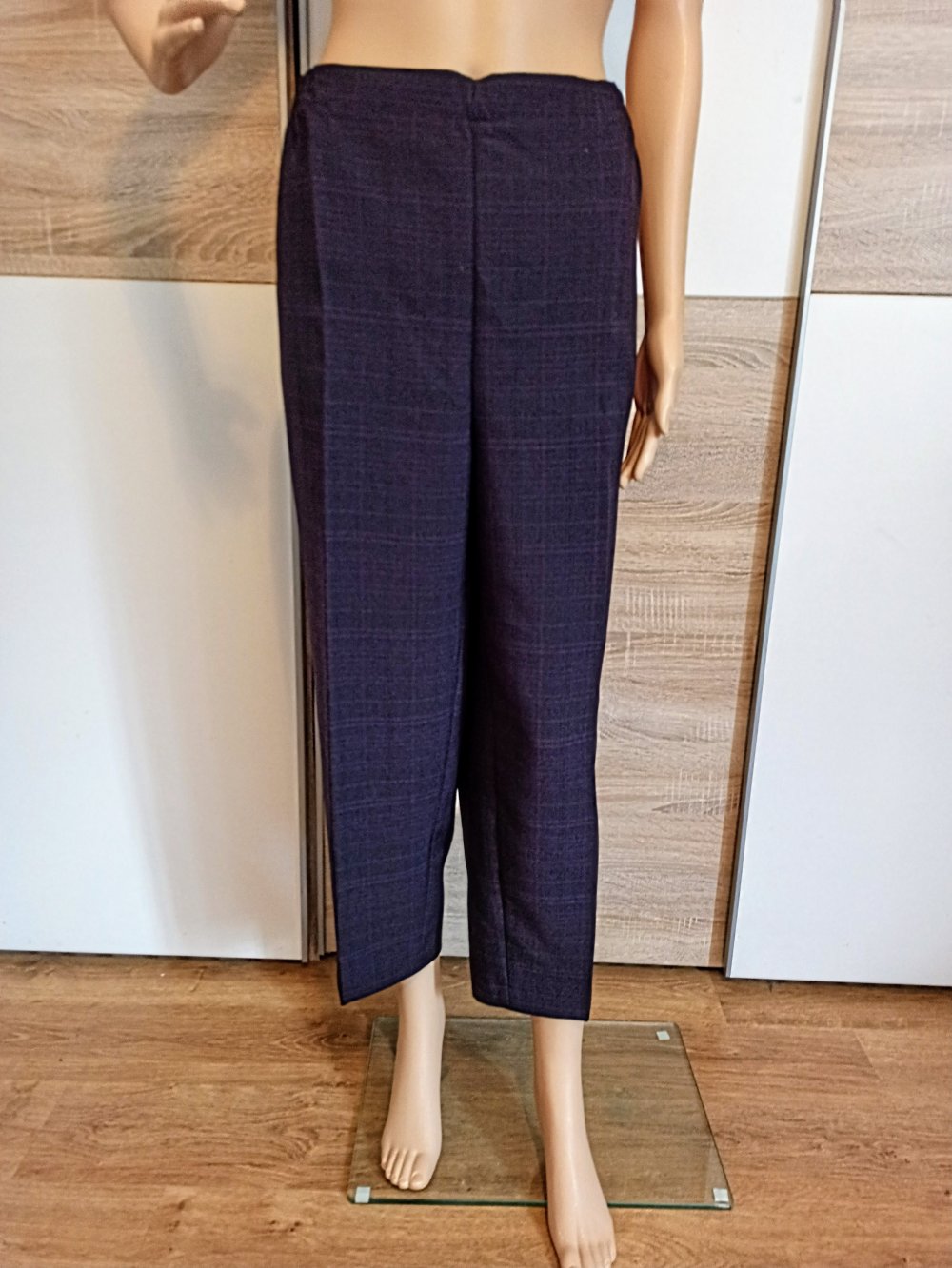 Schöne karierte Hose in Lila von Franztex