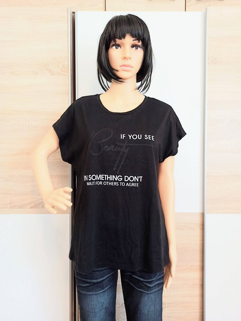 Sehr schönes T-Shirt in schwarz