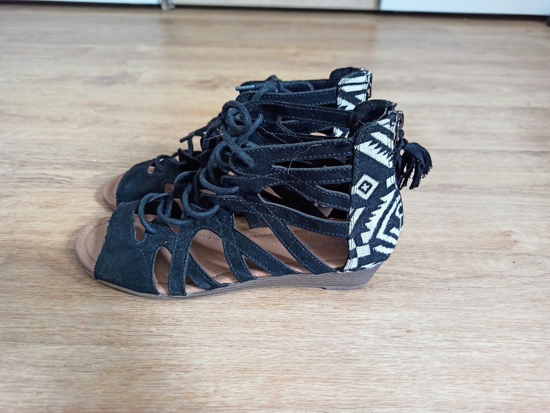 Tolle Damen Wildleder Sandaletten von Graceland 