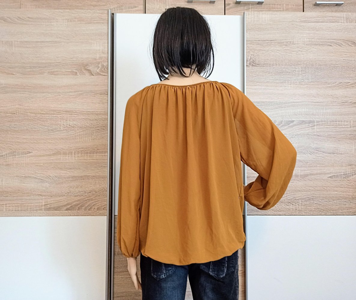 Schöne Bluse in Farbe Senf von colloseum