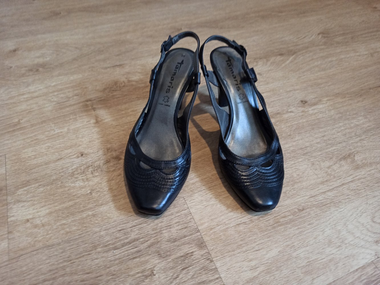 Tolle Damen-Schuhe in schwarz von Tamaris 