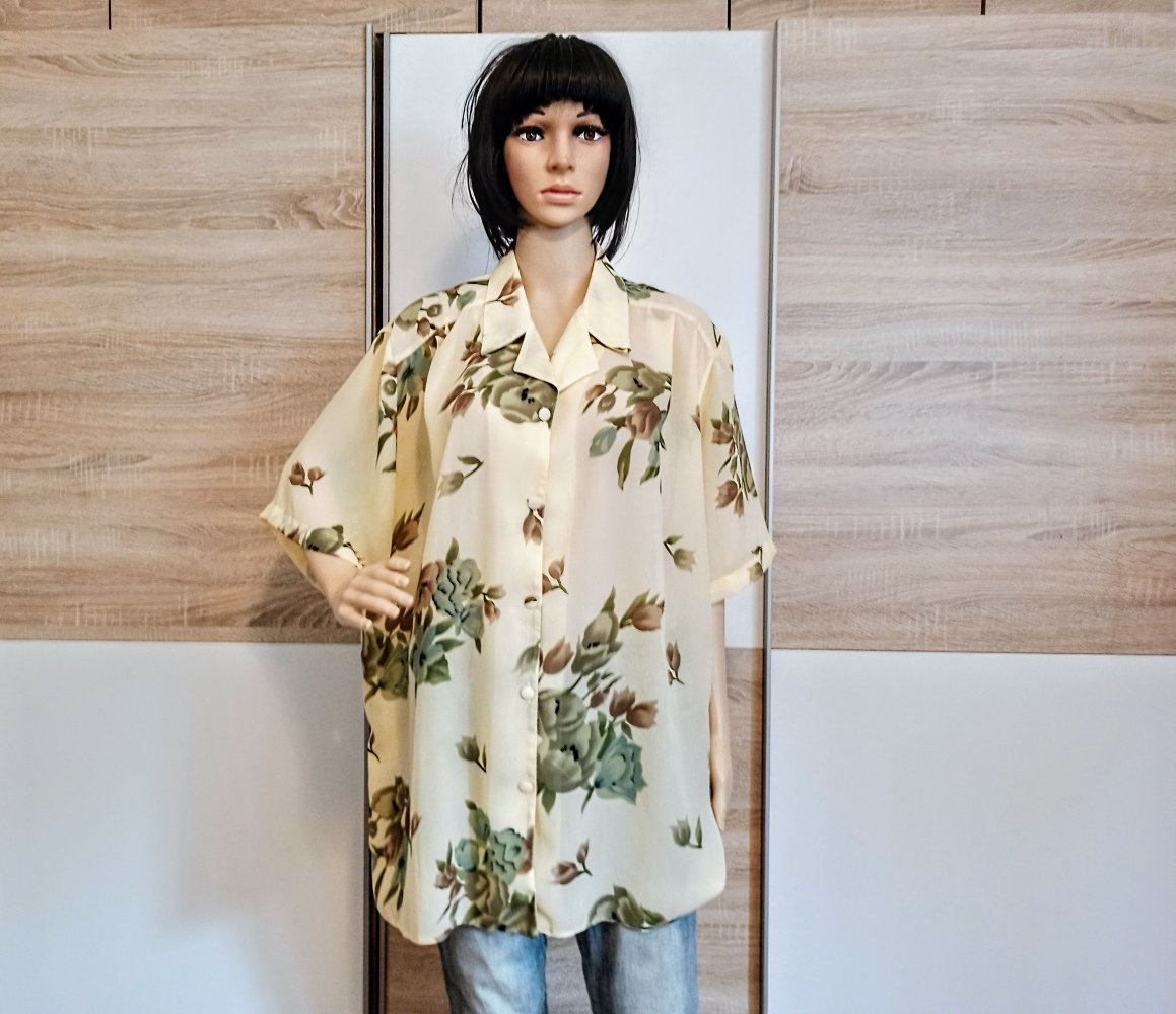 Schöne Bluse in gelb mit  Blumen grün/braun