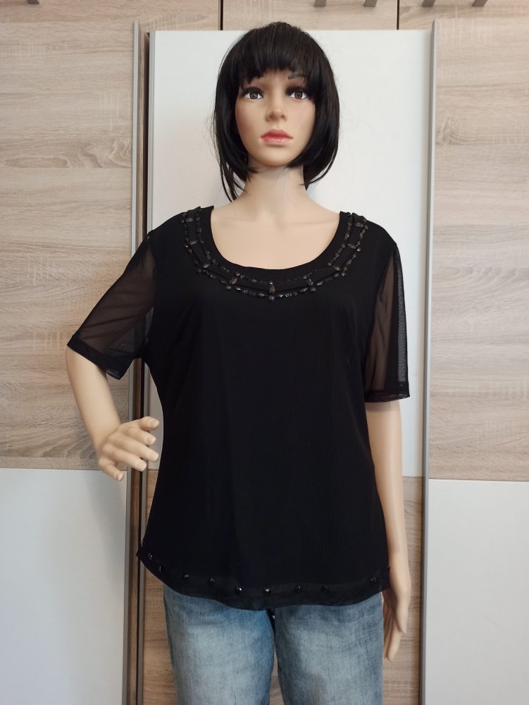 Sehr schönes T-Shirt in schwarz mit Strassteinen