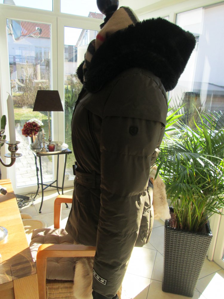 Wellensteyn Tivoli Jacke Parker Gr. XS 34 Winterjacke Fell Pelz Tivana olive khaki