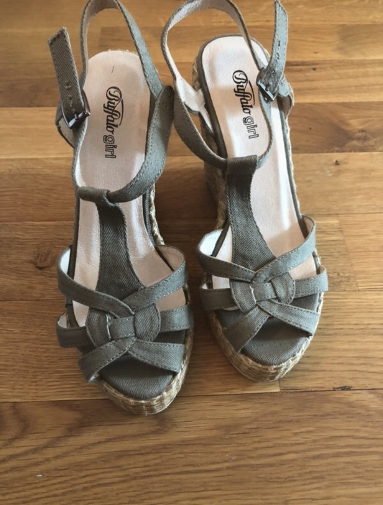 Buffalo Sandalen (Keilabsatz)