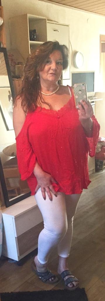 Bluse mit Cut shoulder 