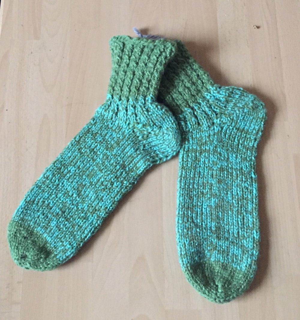 DAMEN Socken Handarbeit in der Gr 38-39