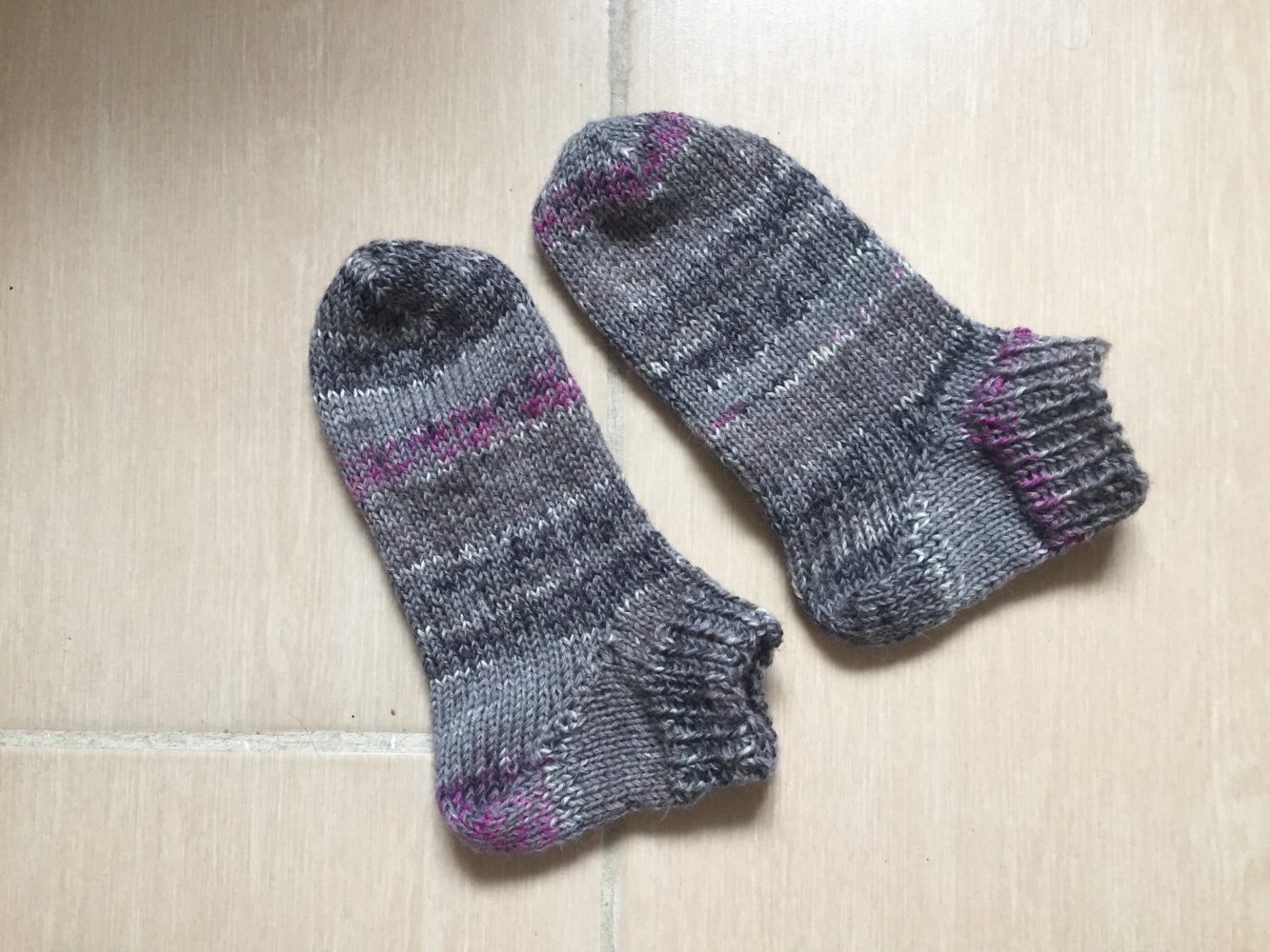 Sneaker Socken Gr 38-39 Handarbeit 
