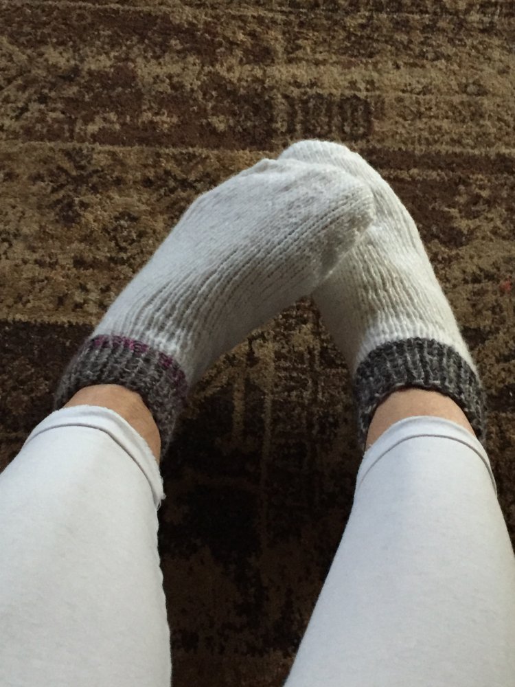 Sneaker Socken Gr 38-40 handgestrickt