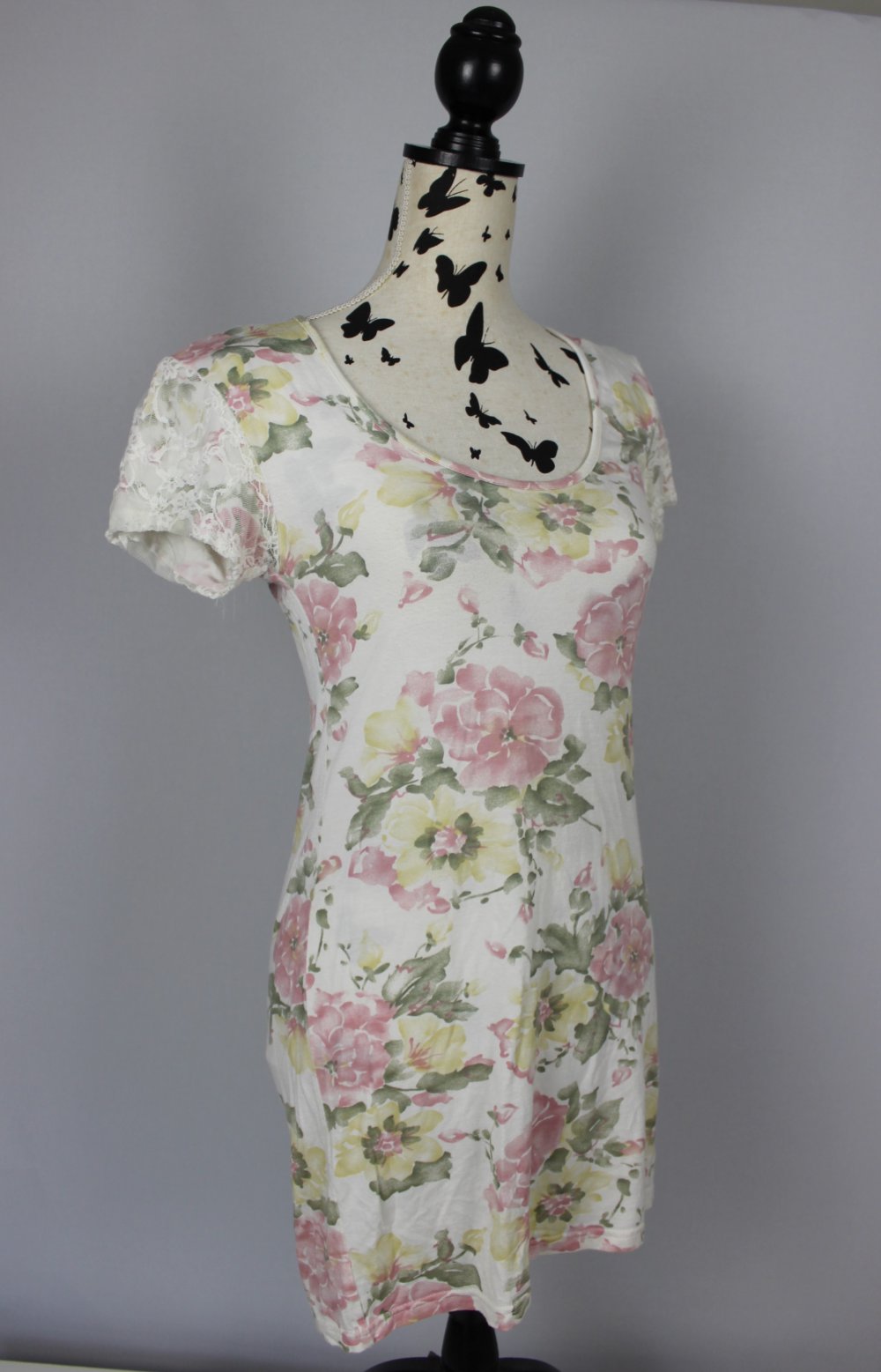 Blümchen T-Shirt von Ichi L