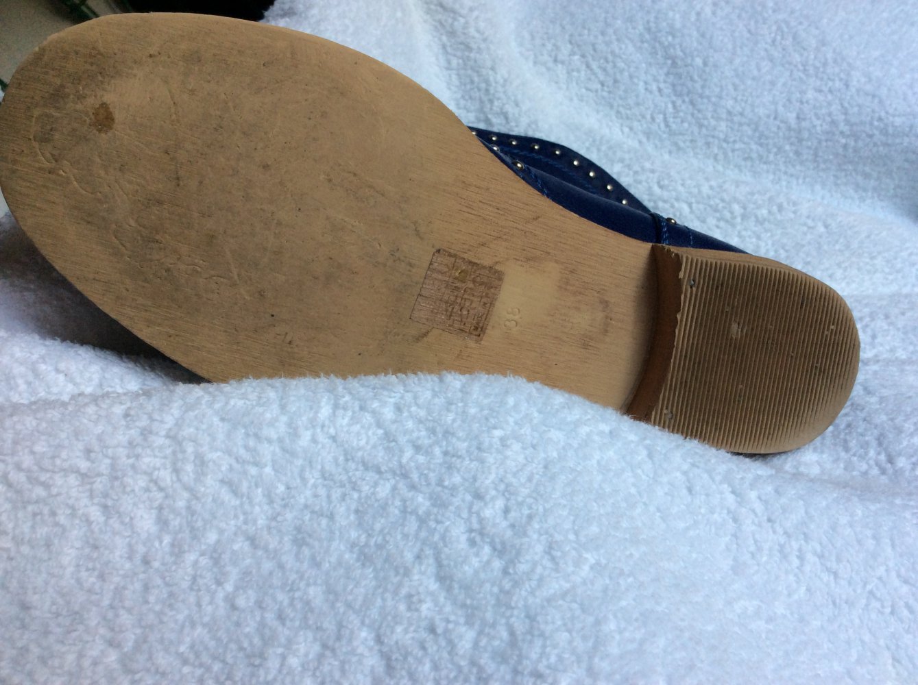 royalblaue Stifeletten