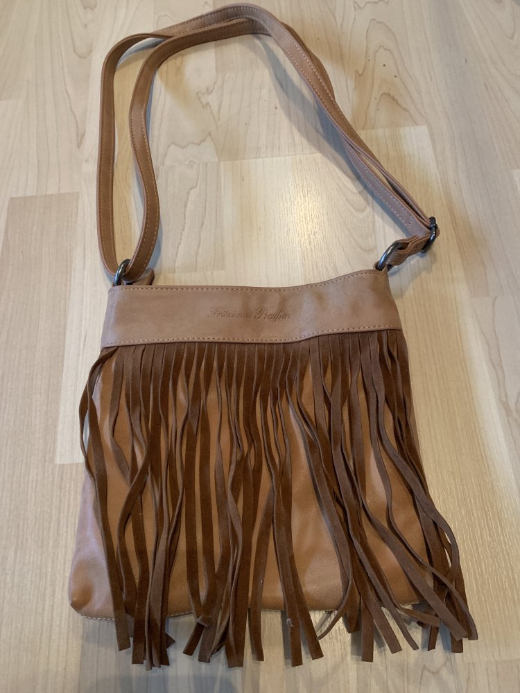 Ledertasche mit Fransen