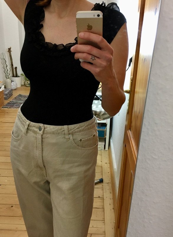 H&M Top Gr. XS (ca. 36) schwarz Basic Shirt ärmellos Bluse Damenbekleidung