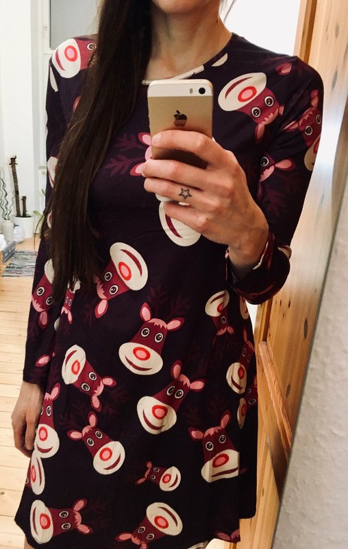 NEU Kleid Gr. L (ca. 40/42) lila Christmas Rentiere Weihnachtsmotiv