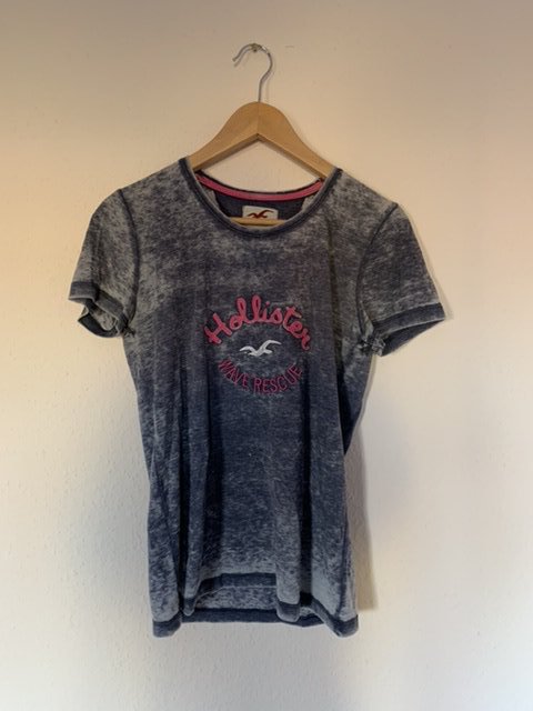 Hollister shirt T-Shirt used look 