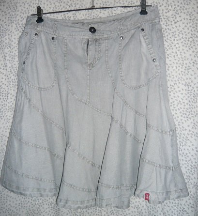 Hochwertiger Rock edc by Esprit