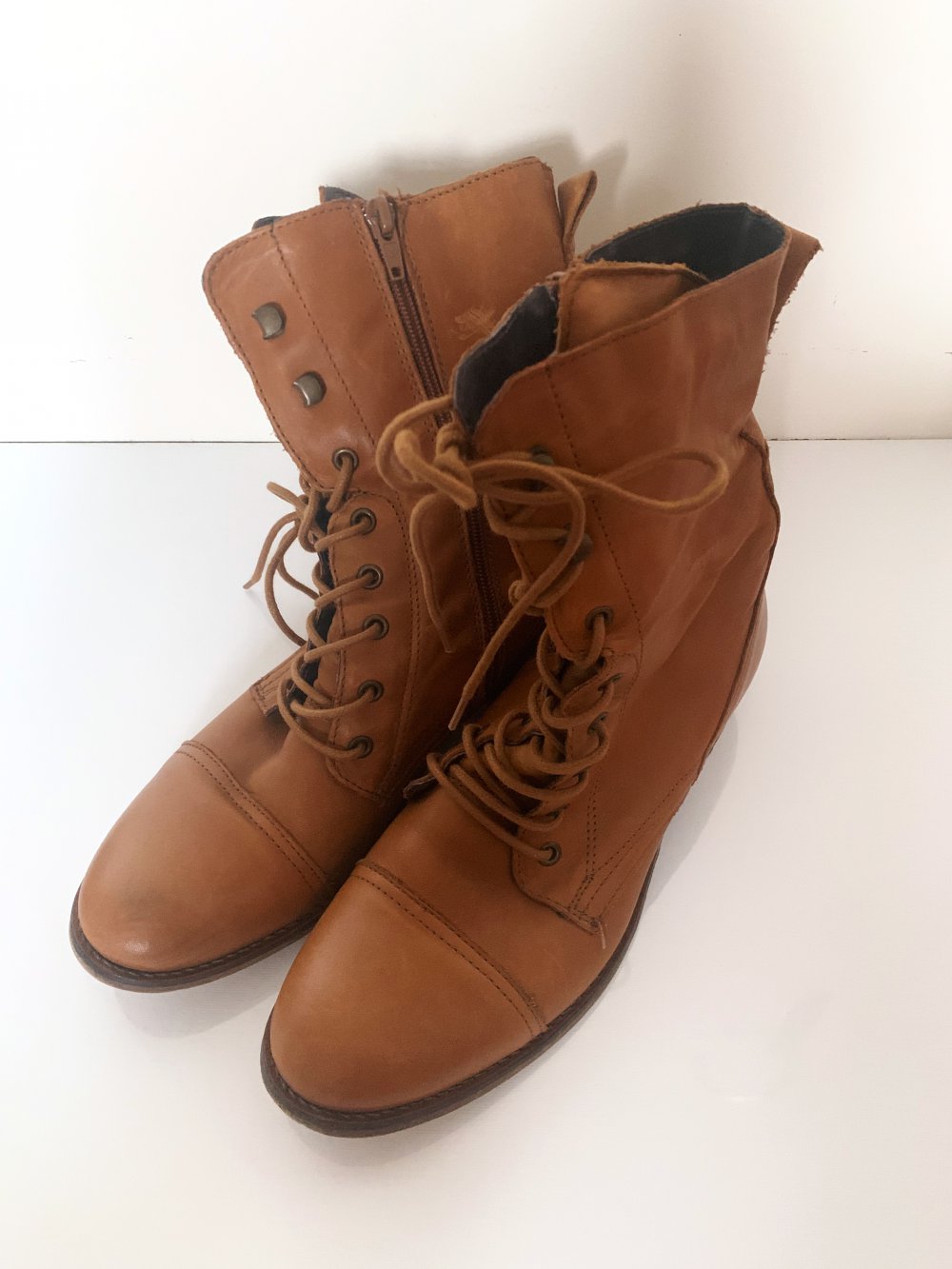 Braune Lederstiefeln