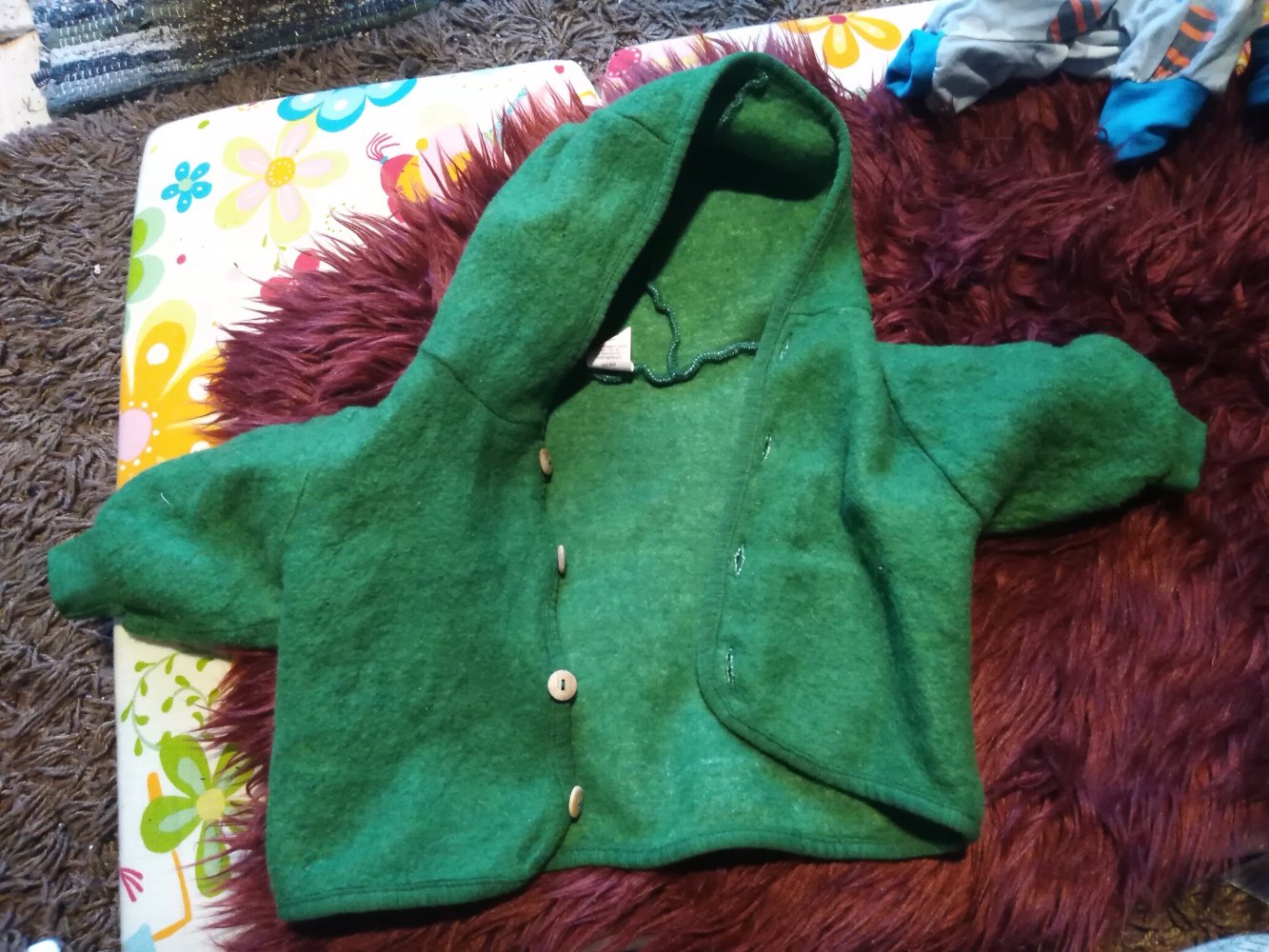Jacke Baby grün aus Schurwolle