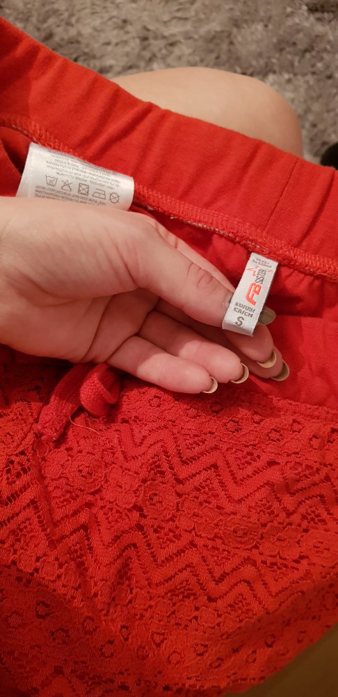 FB Sister Spitzen Hot Pants S in Rot