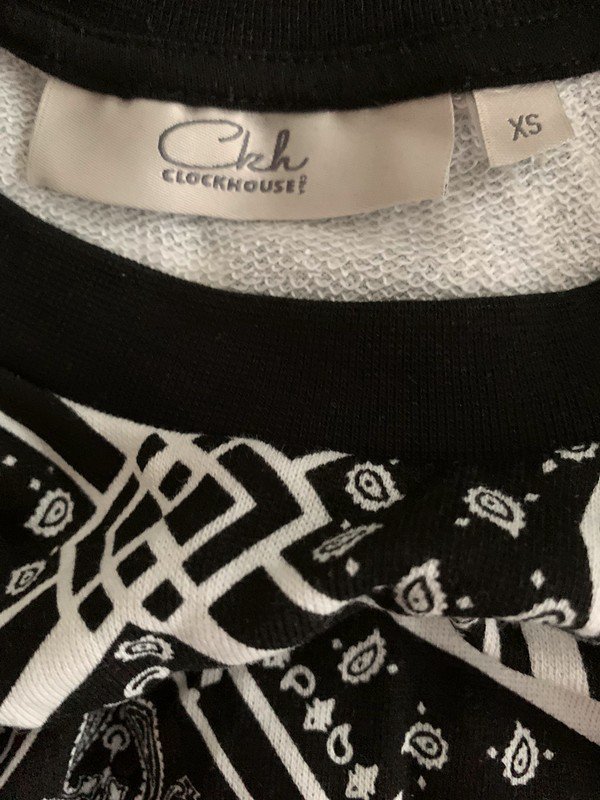 Schwarz weißer Pullover von C&A 