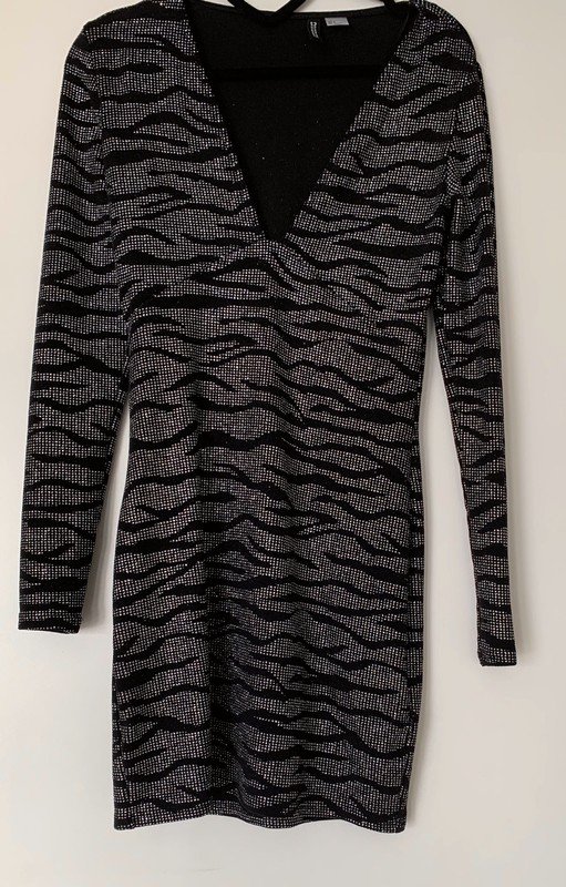 Schwarzes Kleid mit Glitzer von H&M